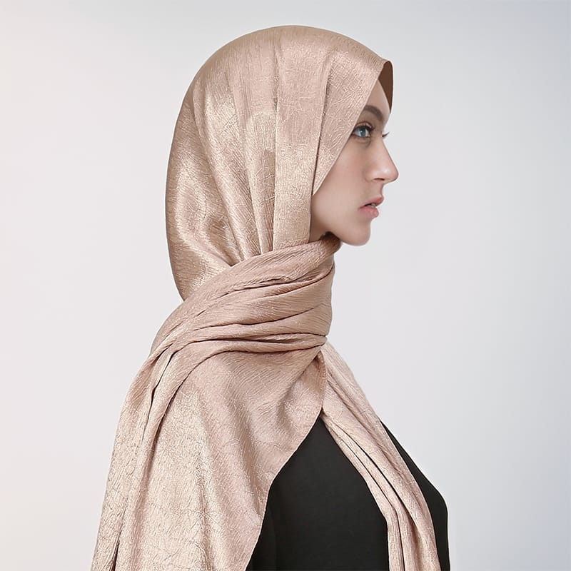Crinkle soiree scarf