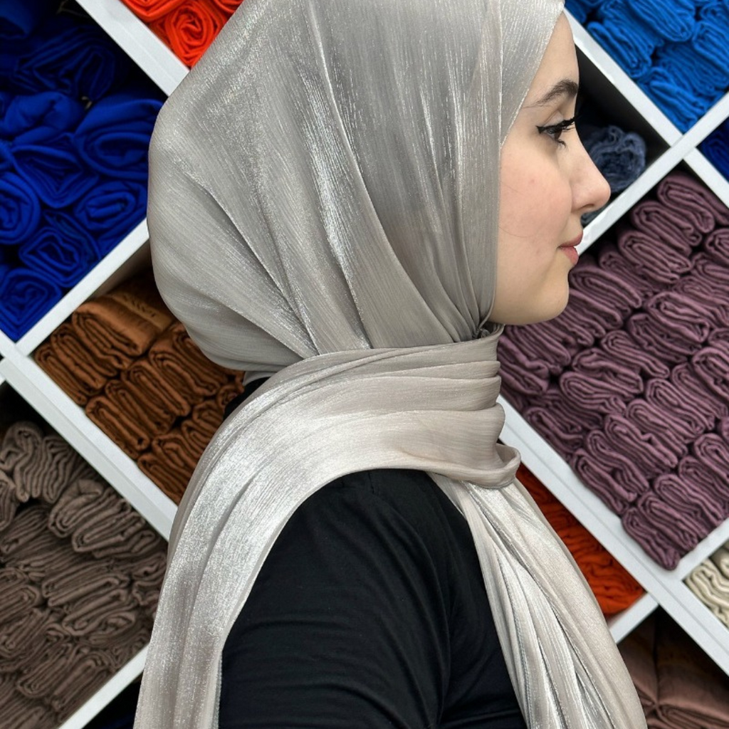 Crinkle soiree scarf
