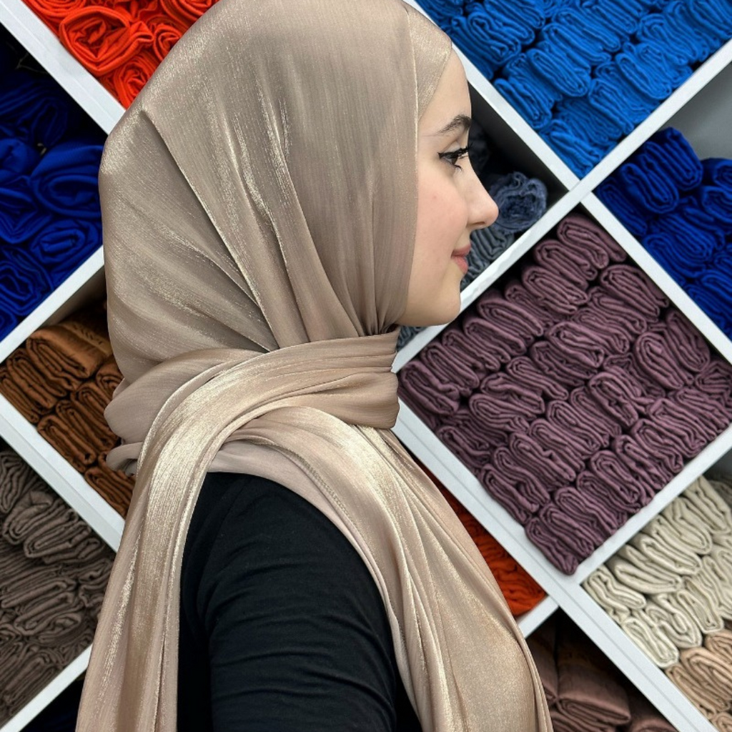 Crinkle soiree scarf