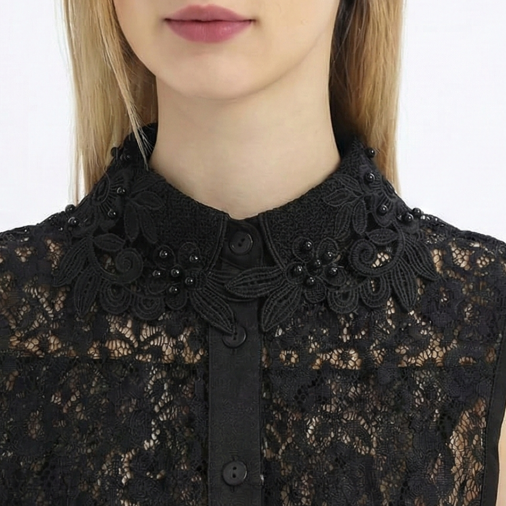 Embroidered, lace, guipure, and satin shirt collar collection featuring elegant designs and premium fabrics that add a feminine and luxurious touch to everyday and formal looks – black , lavito scarf 
كولكشن ياقات شميز مطرزة، دانتيل، جوبير وستان بتصاميم أنيقة وخامات مميزة تضيف لمسة أنوثة وفخامة للإطلالات اليومية والرسمية , اسود – لافيتو سكارف