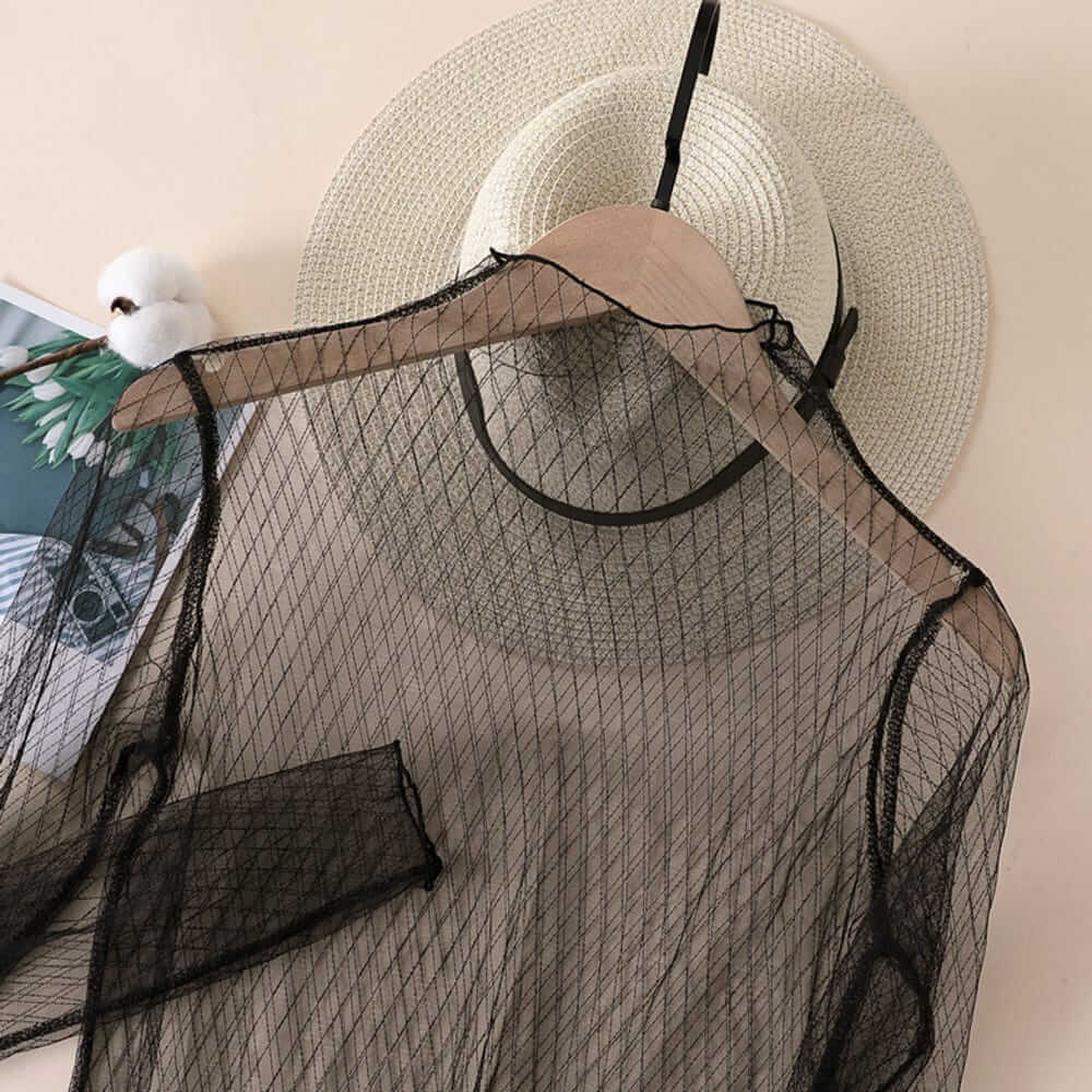 Geometric Diamond Mesh Top