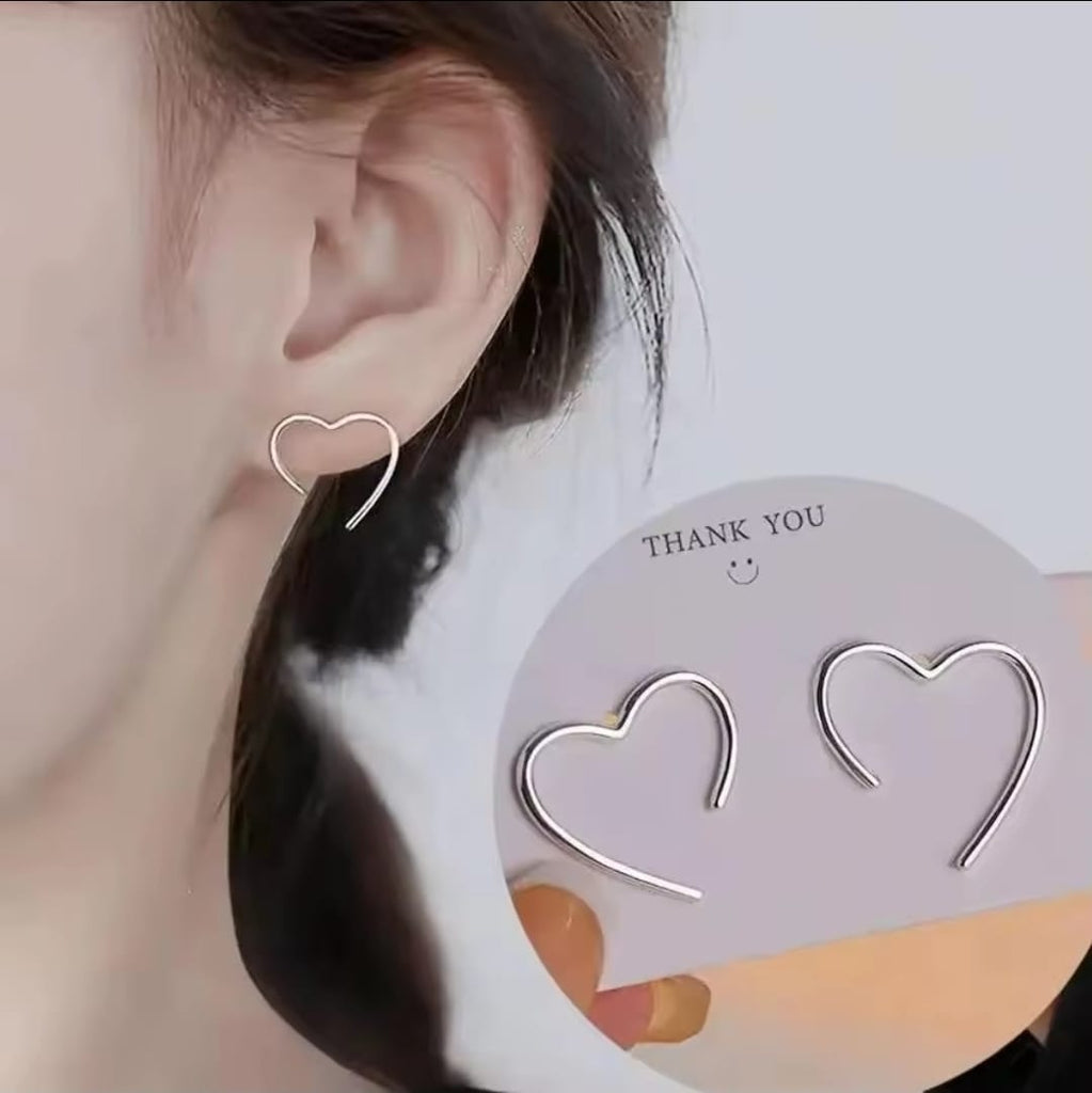 Luxury Crystal Ear Crawler, Gold Plated, Lavito Scarf - حلق زاحف مرصع بالكريستال، طلاء فضي ، لافيتو سكارف