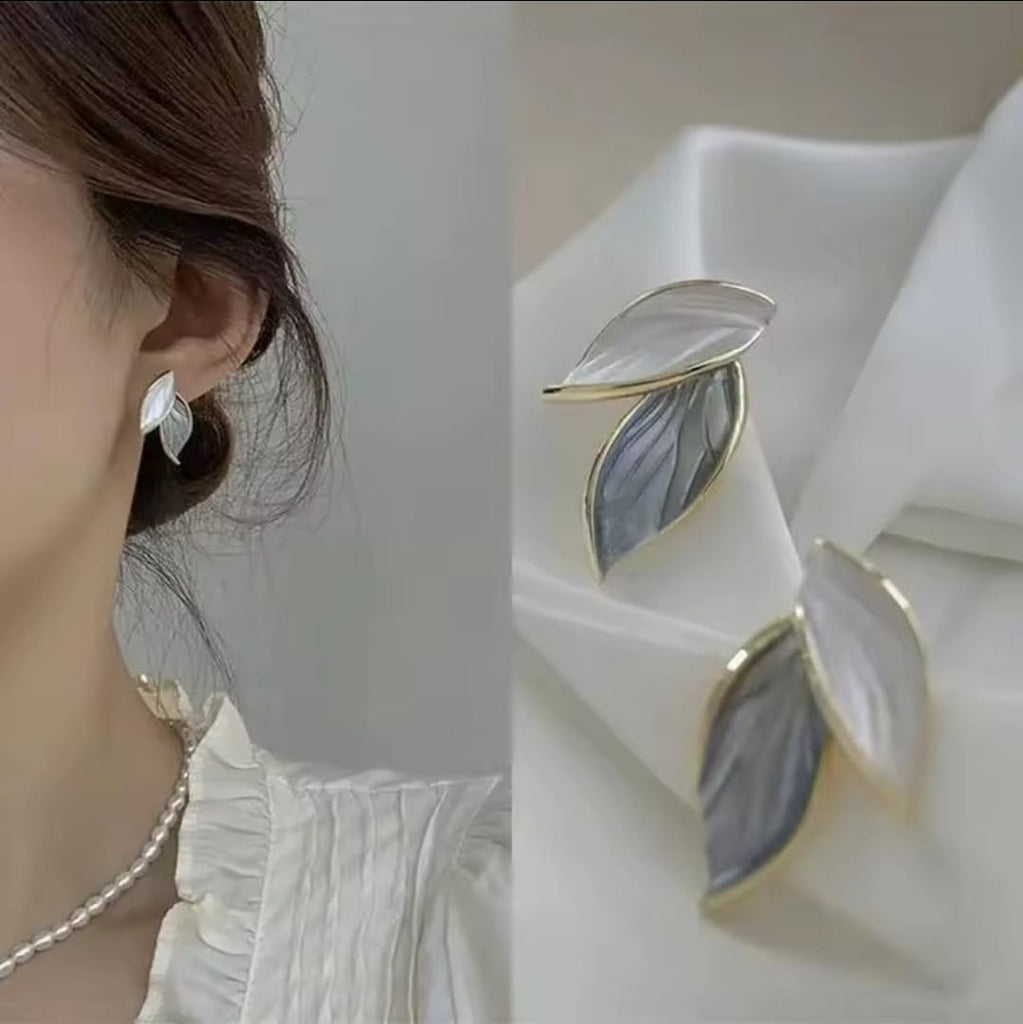Luxury Crystal Ear Crawler, Gold Plated, Lavito Scarf - حلق زاحف مرصع بالكريستال، طلاء فضي ، لافيتو سكارف