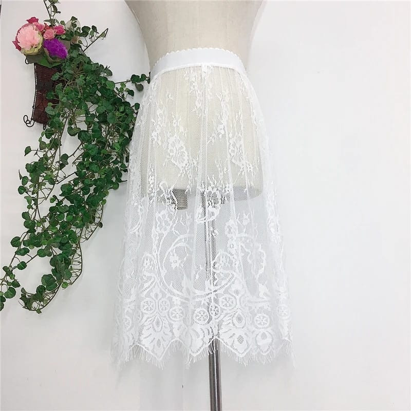 Lace skirt 80 cm